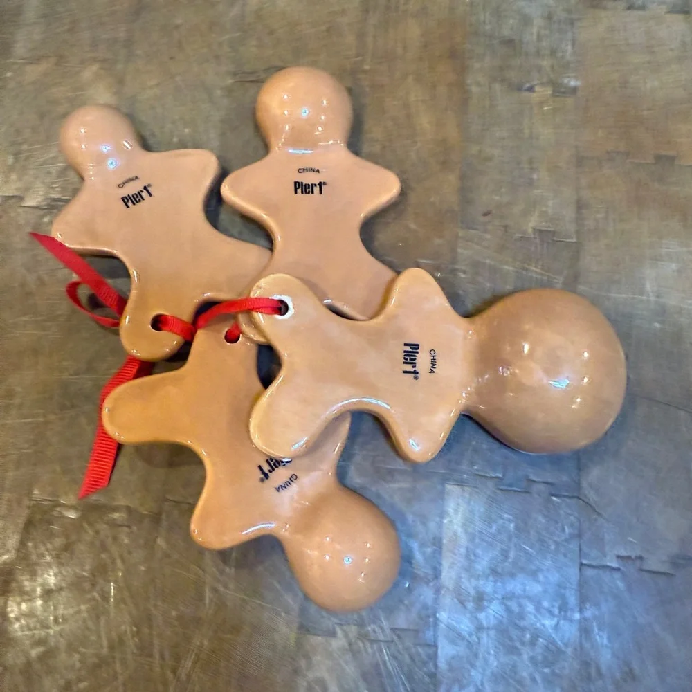 Pier 1 Imports Gingerbread Man Ceramic Measuring Spoons Set Christmas Holiday